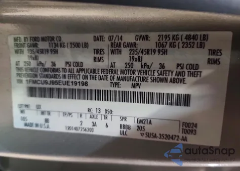 2014 Ford Escape Titanium z USA, uszkodzony, nr VIN 1FMCU9J95EUE19198